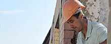 В Краснодаре на Российской улице ремонтируют дом 130 человек