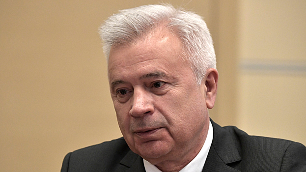 Президент «ЛУКОЙЛа» Вагит Алекперов прилетел в Саратовскую область