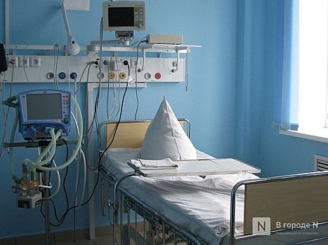 Упавшую в выгребную яму девочку выписали из больницы в Нижегородской области
