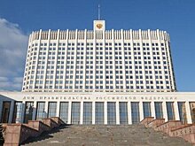 Правительство продлило временное ограничение на экспорт бензина