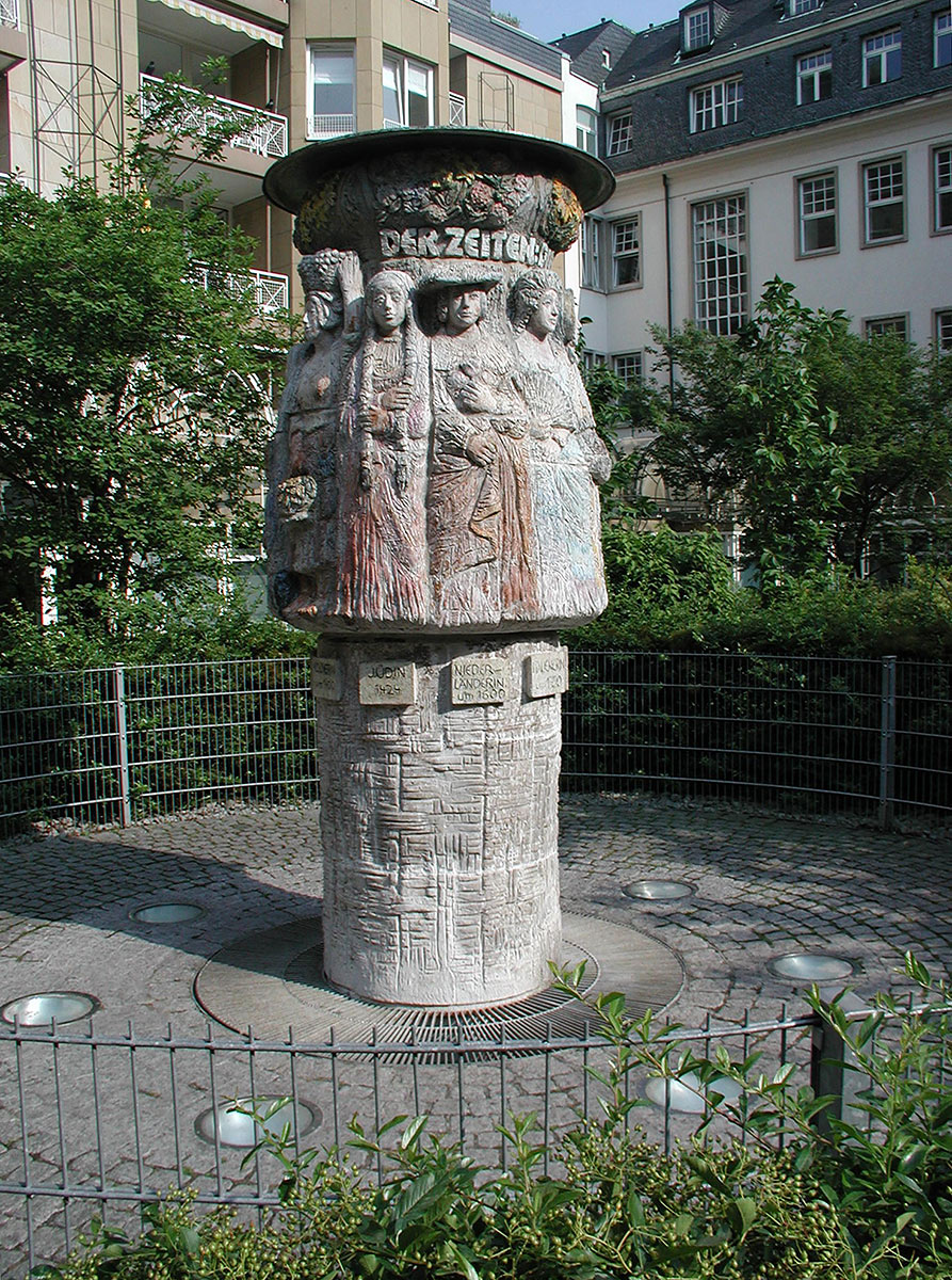 Фонтан женщин, Кельн, Германия