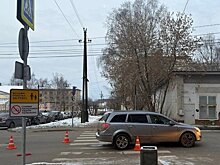 В Кирове водитель Opel сбил двух девочек-подростков