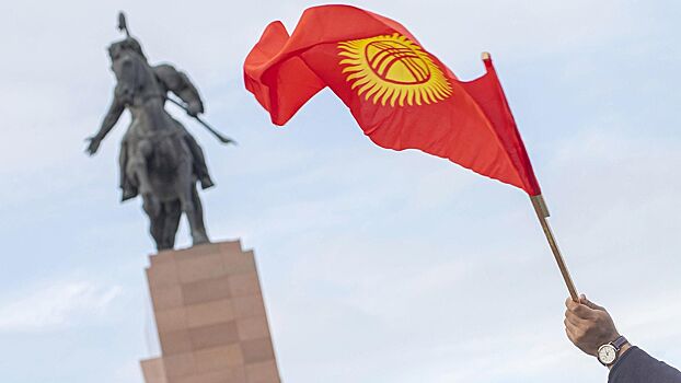 Депутаты Кыргызстана поспорили из-за русского языка