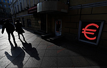 Курс евро впервые с 14 октября превысил 83 рубля