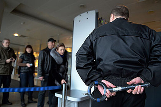 Мужчина пытался незаконно ввезти в Россию 17 кг вазелина