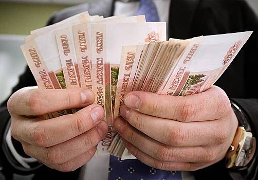 Российским вкладчикам объяснили опасность оставлять деньги в банке