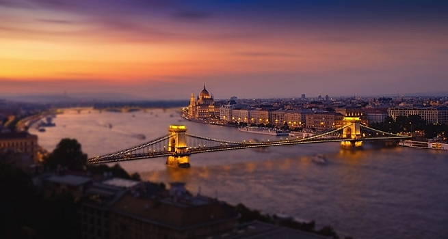 В АТОР назвали дату начала выдачи туристических виз в Венгрию