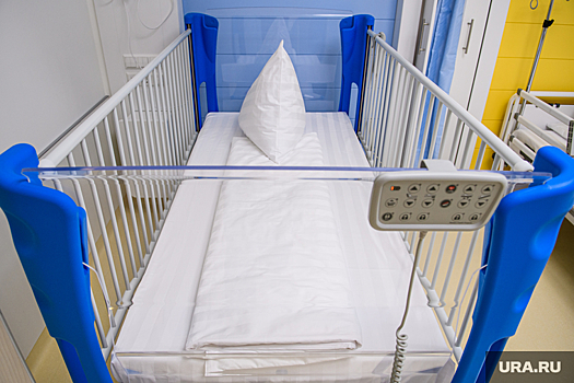 В Первоуральске ребенок умер в кроватке, заваленной вещами