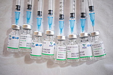 В России анонсировали регистрацию иностранной вакцины от COVID
