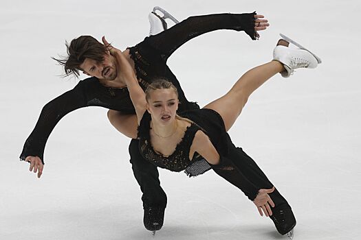 Александра Степанова и Иван Букин выиграли ритм-танец на Гран-при России в Москве