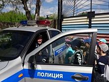 Полицейские пос.Светлый провели экскурсию для воспитанников детского сада