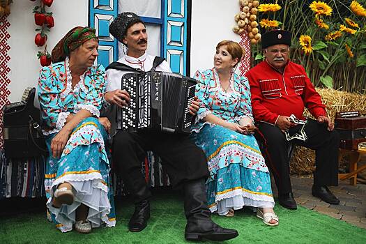 На Кубани впервые представили спектакль на старинном казачьем диалекте