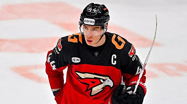 «Авангард» и защитник Шарипзянов подписали соглашение