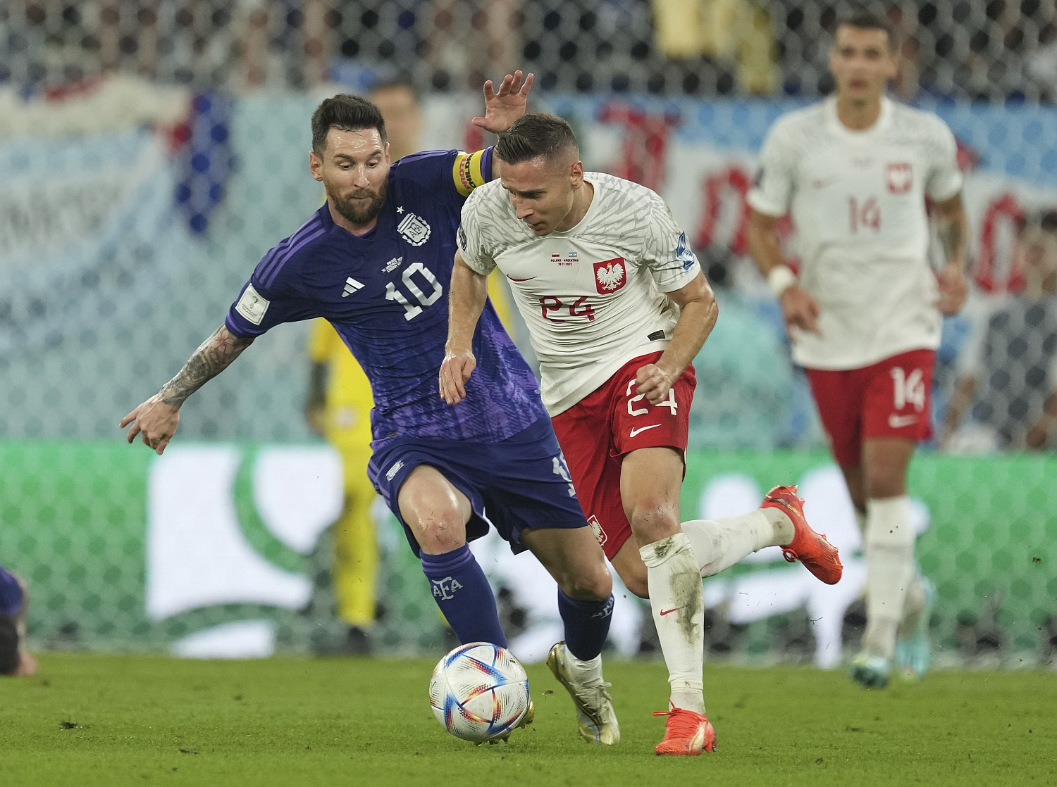 ЧМ-2022: Аргентина победила Польшу и прошла в плей-офф