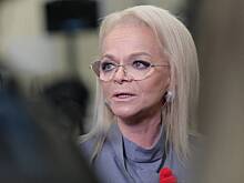 Злоумышленнице по делу о хищении денег у Долиной добавили новое обвинение