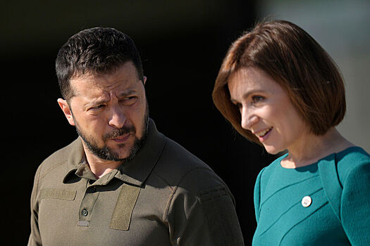 Зеленский встретился с Санду