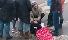 Глыба льда рухнула на девушку около БЦ «Октябрьский» в Воронеже