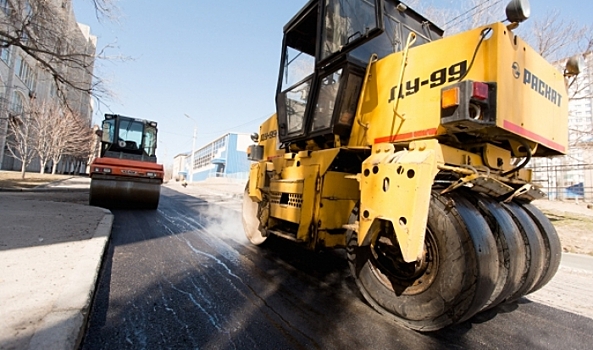 На улице Куйбышева в Волгограде обновили 2200 метров асфальта