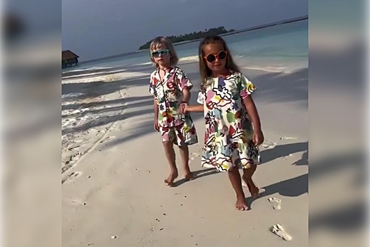 Яна Рудковская опубликовала видео с сыном во время отдыха на Мальдивах