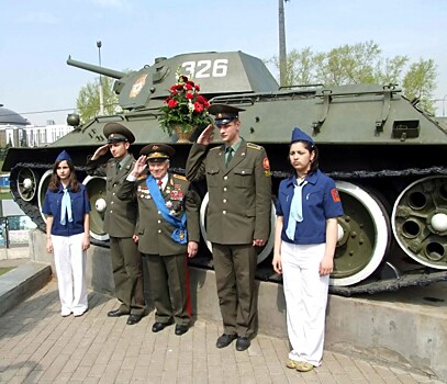 Военно-историческому музею 79-й гвардейской дивизии в школе № 2025 – 40 лет
