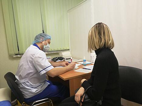 Врачи мобильного медицинского пункта осмотрели пациентов из Молжаниновского
