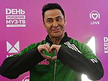 Певец Костюшкин признался, что чуть не сжег квартиру в попытке порадовать мать