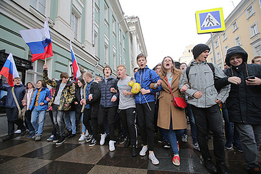 За митингующих детей предложили наказывать учителей