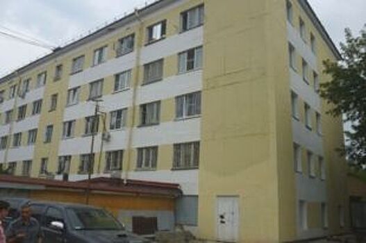 В Екатеринбурге выставили на продажу общежитие на проспекте Космонавтов