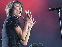 Билеты на первые за 5 лет концерты Земфиры в Москве раскупили за несколько часов