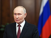 Путин поручил проработать защиту рынка биотехнологий в России