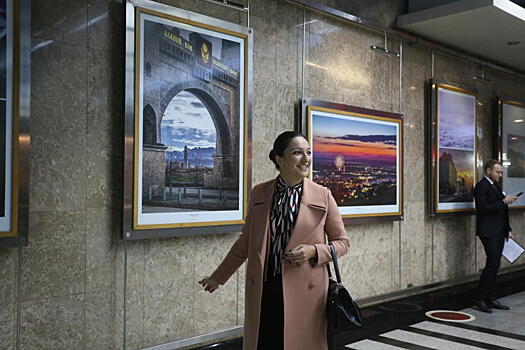 Пассажиров метро ждет фотовыставка
