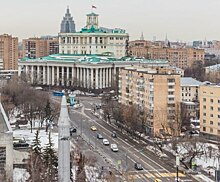 Улица Советской Армии в Москве: сколько стоят эко-квартиры с собственным выходом в Екатерининский парк и обычные квартиры в брежневках?