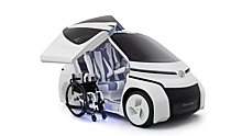 Toyota создала электрокар для людей в инвалидной коляске