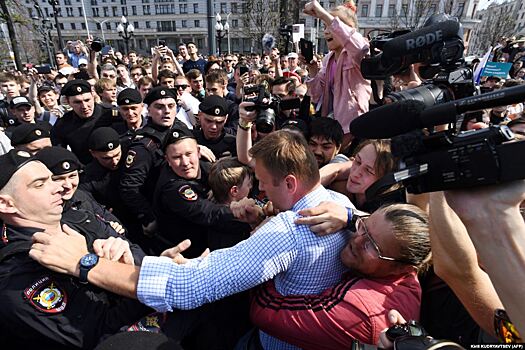 Путину на заметку. Жесткое подавление акций протеста лишь усилит недовольство народа