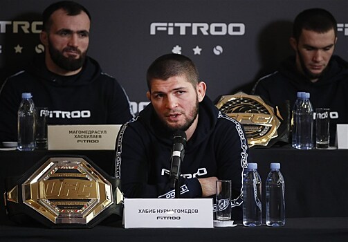Экс-чемпион UFC Кормье поставил Хабиба выше Мухаммеда Али в списке величайших бойцов