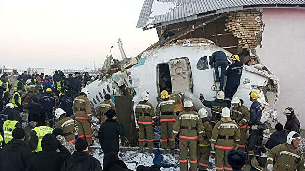 Названа причина крушения самолета Bek Air в Казахстане