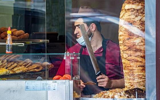 В Екатеринбурге общежитие колледжа имени Ползунова проверяют из-за норовируса