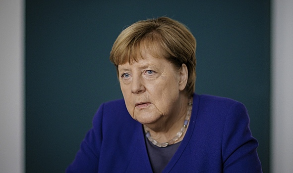 Меркель объяснила многолетние закупки Германией российского газа