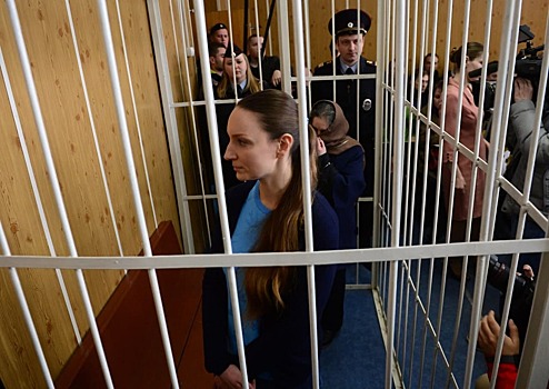 Десятки офисов Внешпромбанка уйдут с молотка. За имущество экс-президента хотят 672 млн рублей