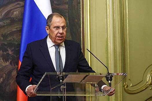 Лавров рассказал о скатывании «Стармеров, Мерцев и Макронов» в фашизм