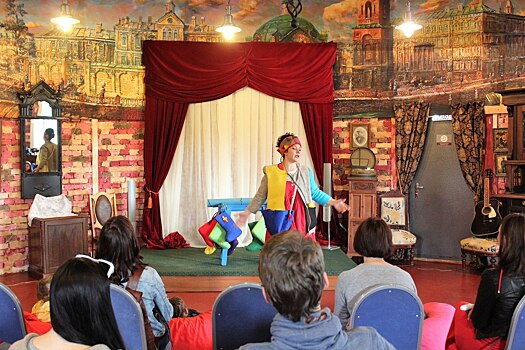 Кукольный спектакль с успехом прошел в Измайловском Кремле