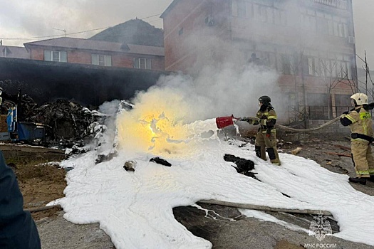 Пожар на месте падения вертолета в Дагестане локализовали