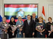 Хинштейн наградил сотрудников аппарата Уполномоченного по правам человека в Курской области