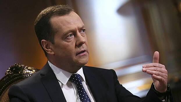 Медведев предупредил об ответе на использование ракет США против России