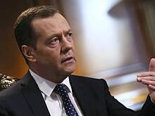 Медведев оценил отказ судна Норвегии принять тонущих моряков Ursa Major