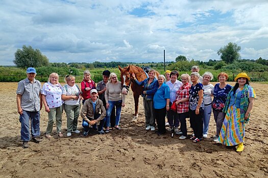 Для глухих и слабослышащих нижегородцев проводят занятия верховой ездой