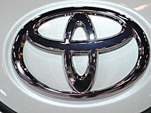 Toyota назвала рублевые цены на обновленную Corolla