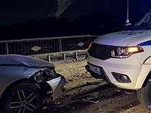 В авто жителя Биробиджана, перевозившего подростков и врезавшегося в машину ППС, найдено 3 кг марихуаны