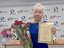 Контролер металлургического завода Валентина Нефедова получила Почетную грамоту