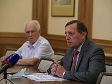 Свердловские пенсионеры во время выборов получат подарочные карты